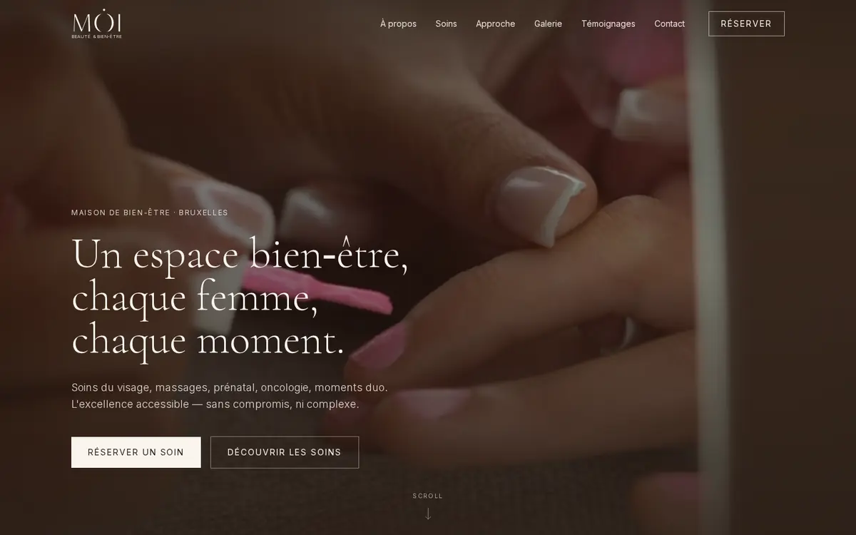 Home page of the Institut MOI website: “Un espace bien-être, chaque femme, chaque moment.”